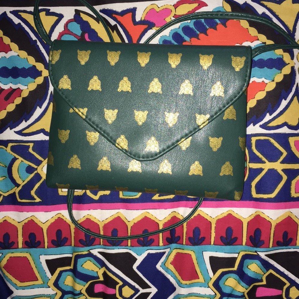 Crossbody bag.